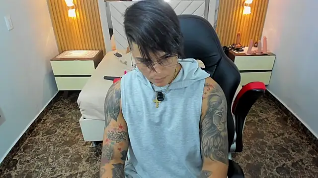 KAROLLJONES1