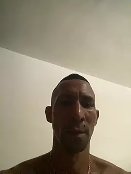 michael_close26