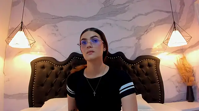 Bella_greyys