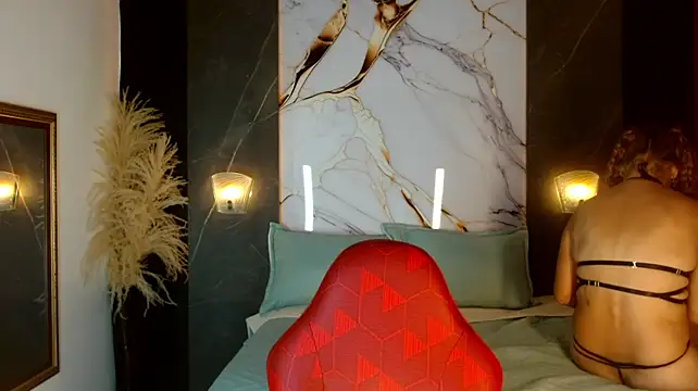 Izzy_rosse_