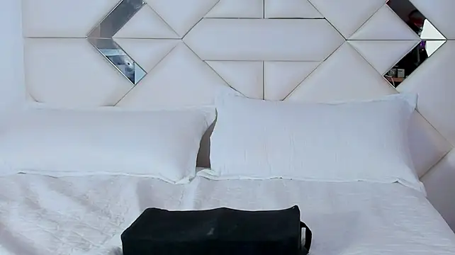 StormyButty18 live cam on StripChat