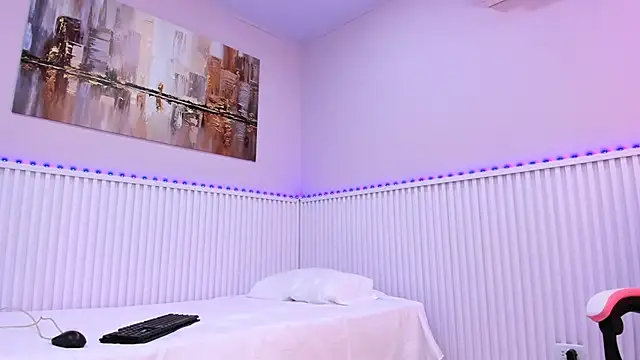 radly_andrew (M young) - Give me a cream massage on my cock.