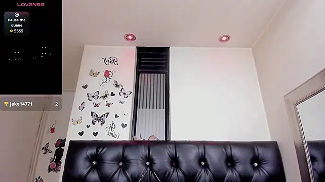 Mia_tits