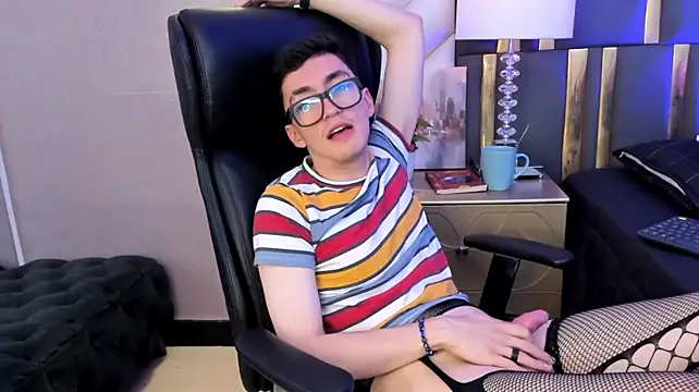 GaelDuke live sex cam