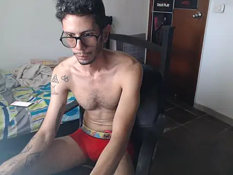 alisterxxx