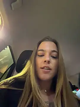 Luna_Lynn
