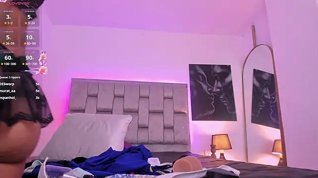 kiaraa_lux (F young) - Would you like to see what’s hiding unde