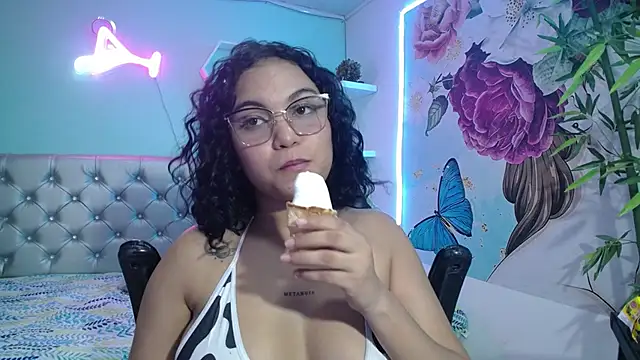 valeria_martinez19 live cam