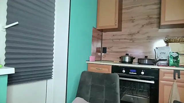 LeenLittle