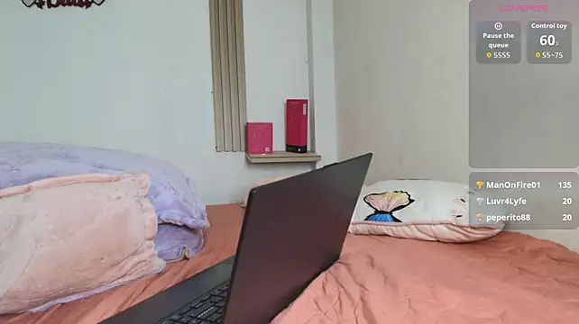Olivia_gh1 webcam
