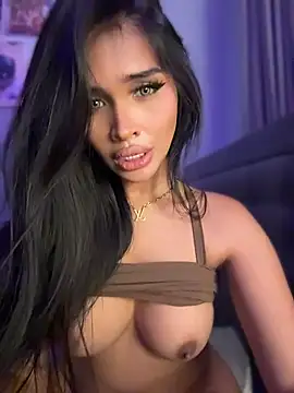 PrettyYoungHugeCockTS