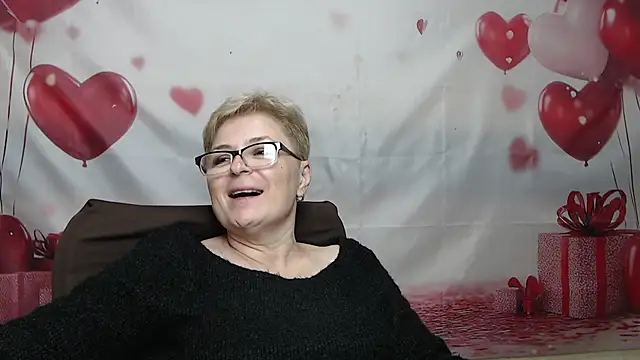 EmiliaGree live cam on StripChat
