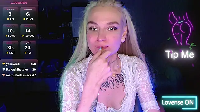 mischellemeow13