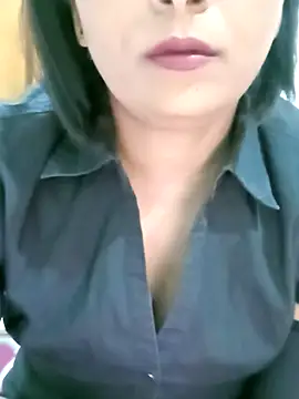 Queen_Kushi4