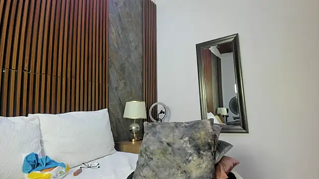 linda_cabal live cam preview