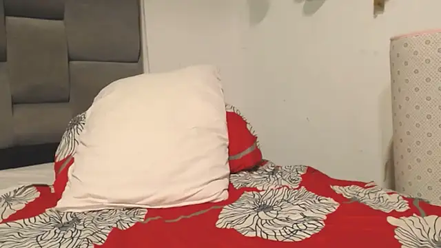 Sharloth_milf
