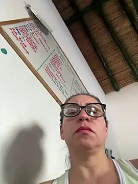 HealingHoney live cam on StripChat