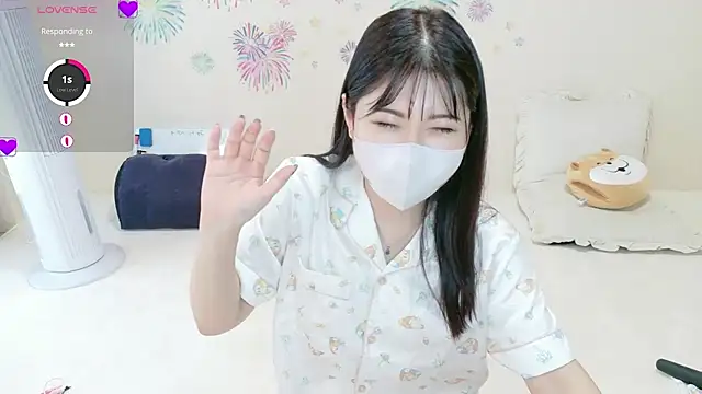 Mila_Velvet_LIVE