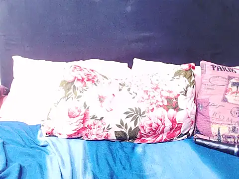 Sphyro12 live sex cam