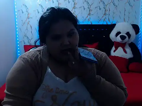magda_curvy2324