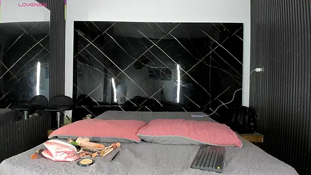 zoel-amber1 live sex cam