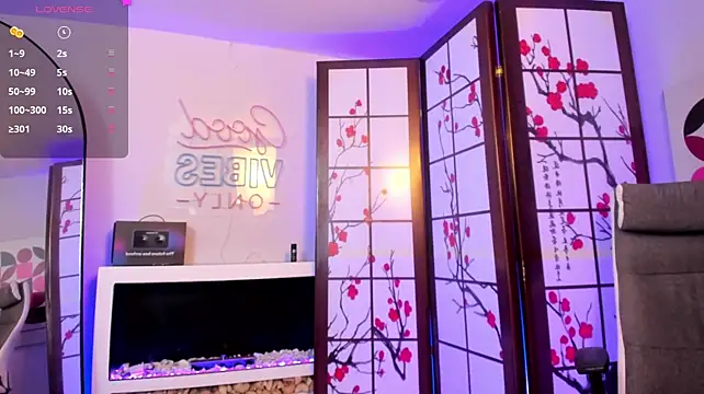 Sweett_Alexaa