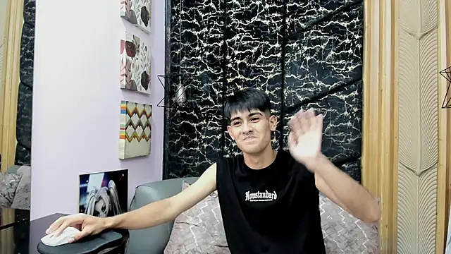 TaylerCruz live sex cam