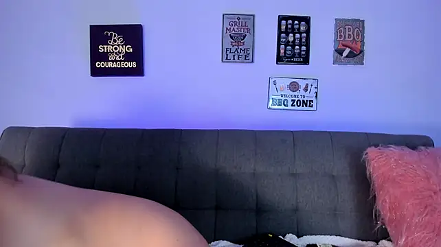 elizabethboltXXX live cam on StripChat