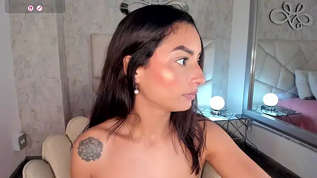hade_miller live cam on StripChat
