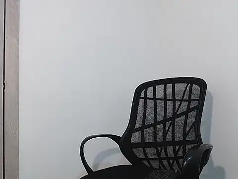 _CHRIS-DENNIS_ live cam on StripChat