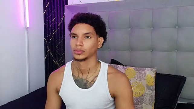 kai_storm77 live cam on StripChat
