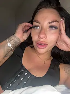 BELLABLACKXUK