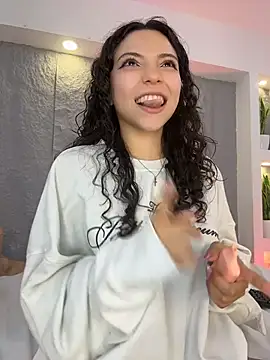 Mia_honey3