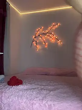 Amelia_laurent