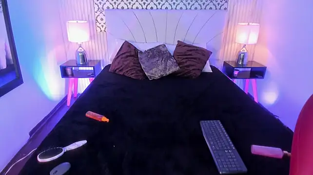 Chloe__Brm