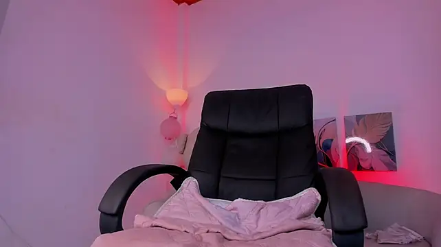 Jana_petite
