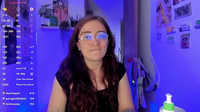 linda_giggle