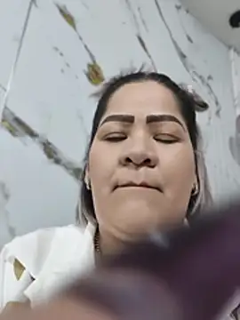 Dalessa_Bigtits