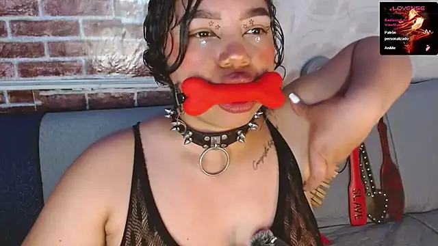emma_bdsm_