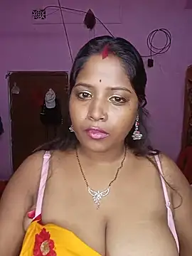 V-Queen-Sohana