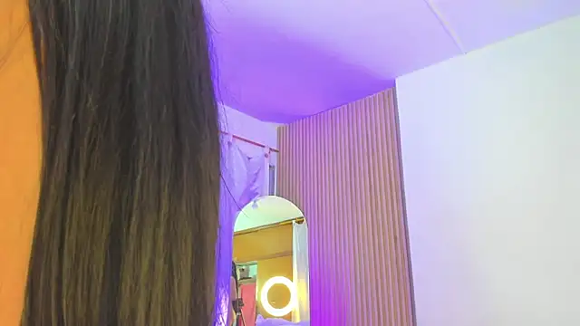 hilary_collins1