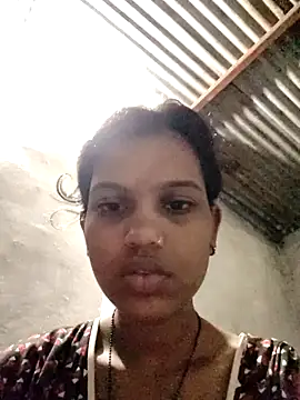 Hott_Surabhi