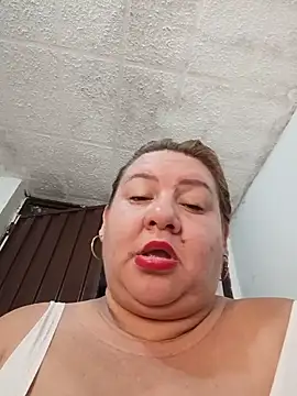 HORNY_MATURE25
