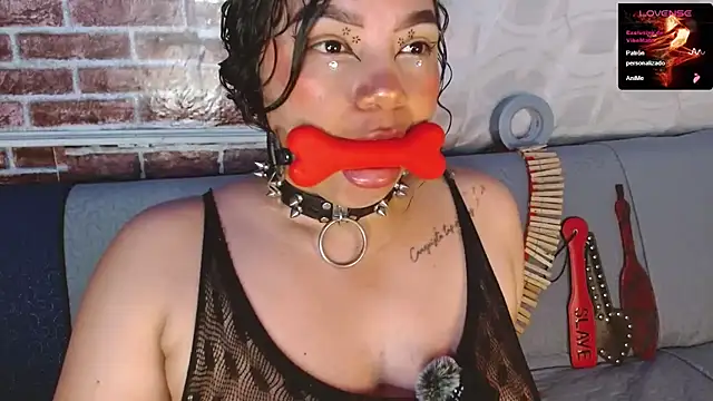 emma_bdsm_