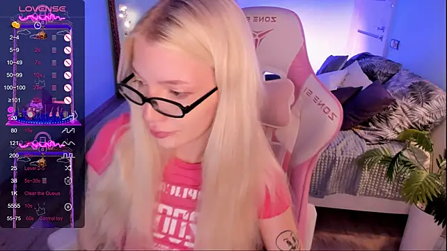 AnyaTaylor_
