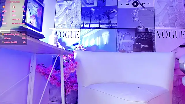 Aleja_sweet_1 live cam on StripChat