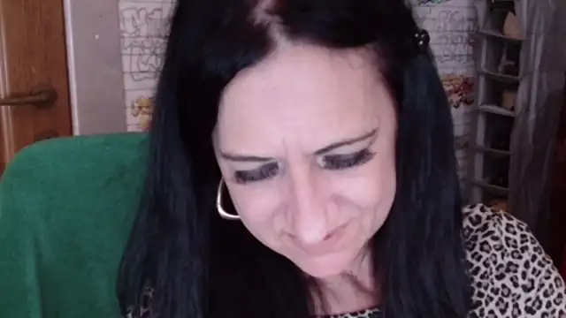 DebraMilf webcam