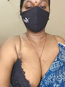 MISS-LOVEV live cam on StripChat