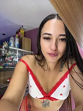HollyAngel2 live cam on StripChat