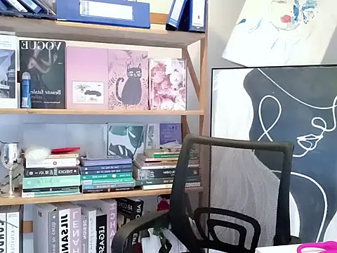 Lush-Office